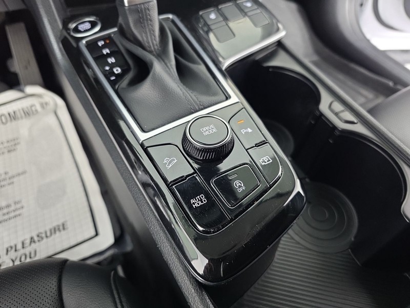 Kia Sportage Vehicle Full-screen Gallery Image 21