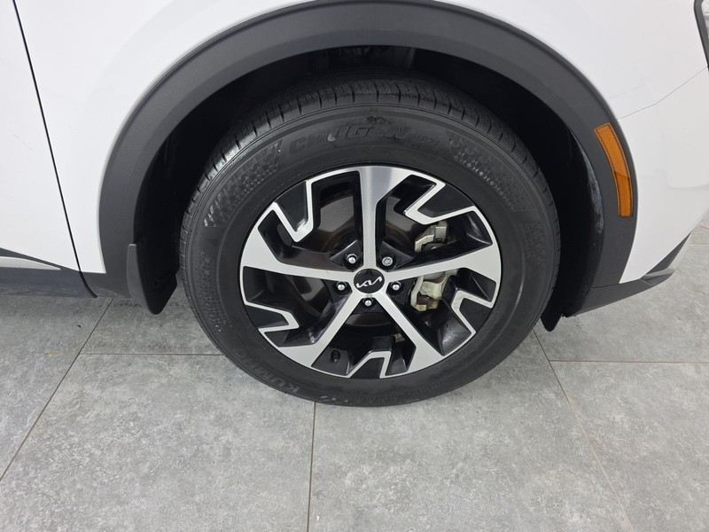 Kia Sportage Vehicle Full-screen Gallery Image 32