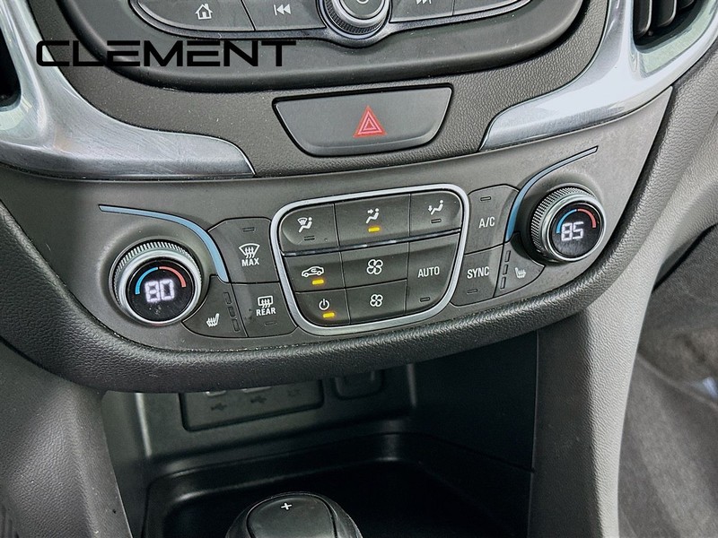 Chevrolet Equinox Vehicle Full-screen Gallery Image 22