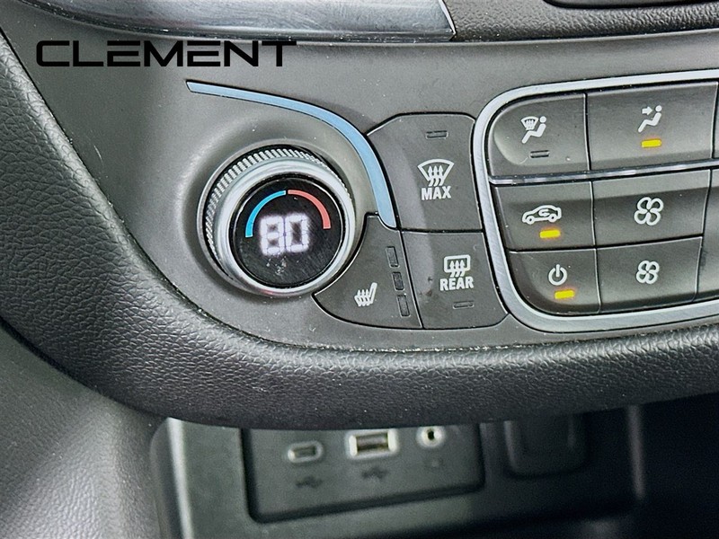 Chevrolet Equinox Vehicle Full-screen Gallery Image 23