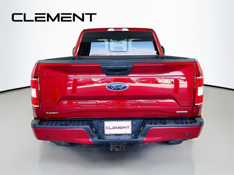 Ford F-150 Vehicle Full-screen Gallery Image 8