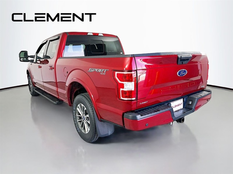 Ford F-150 Vehicle Full-screen Gallery Image 10