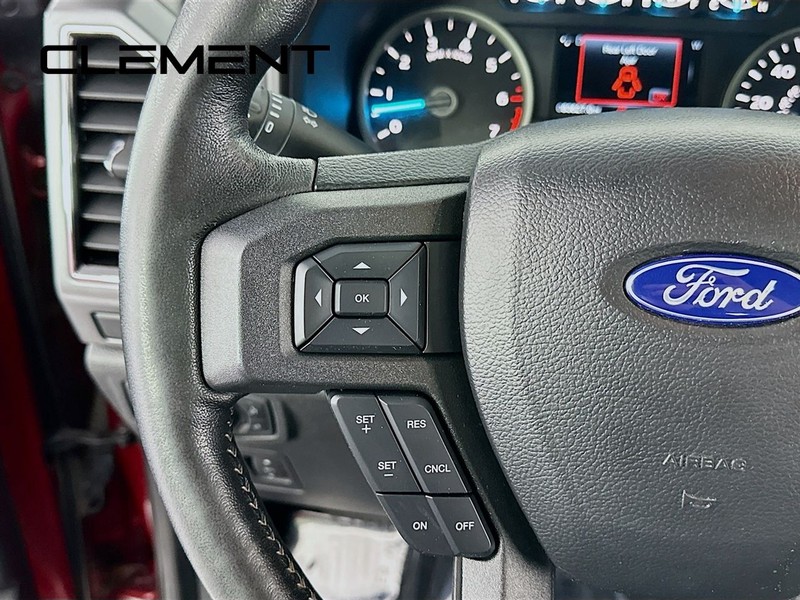 Ford F-150 Vehicle Full-screen Gallery Image 16