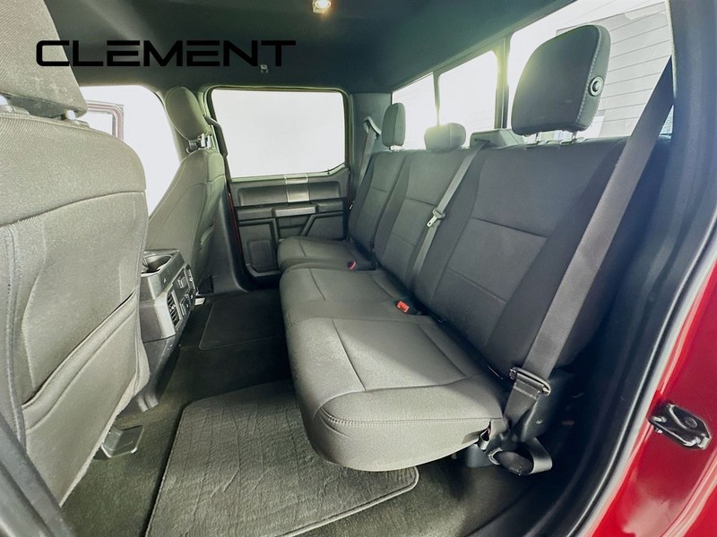 Ford F-150 Vehicle Full-screen Gallery Image 31