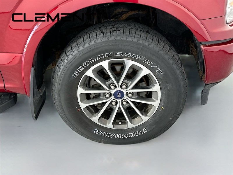 Ford F-150 Vehicle Full-screen Gallery Image 35