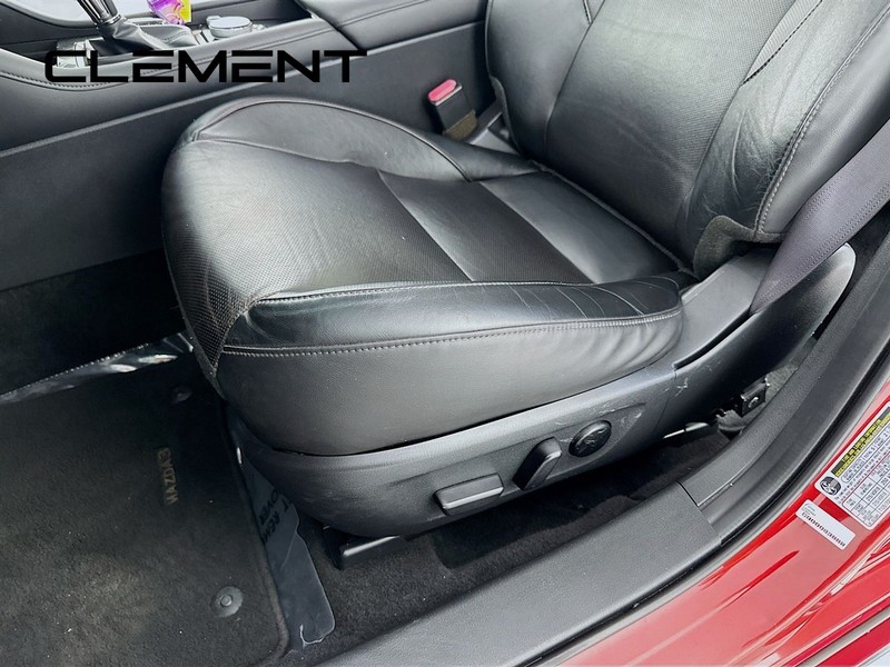 Mazda Mazda3 Sedan Vehicle Image 30