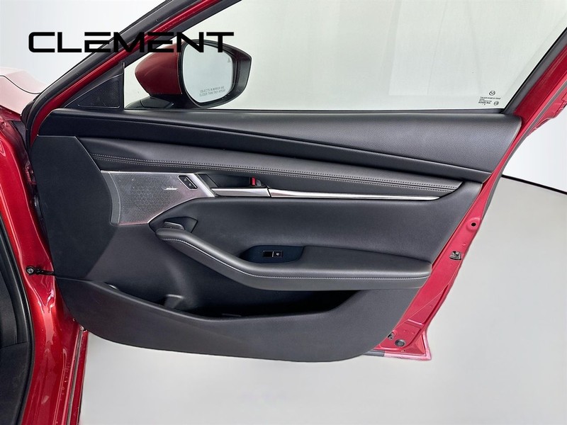 Mazda Mazda3 Sedan Vehicle Image 36