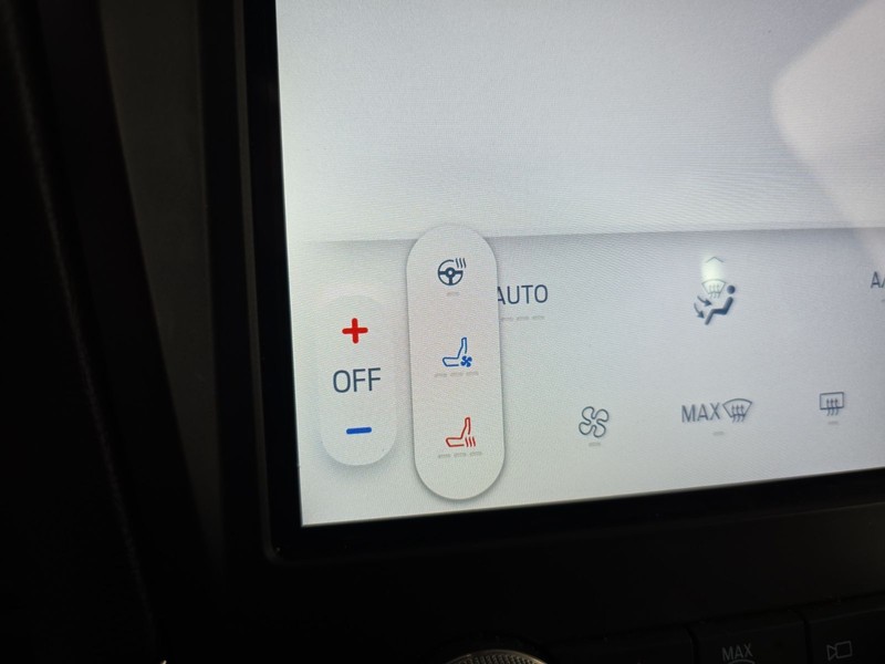 Ford Edge Vehicle Full-screen Gallery Image 17