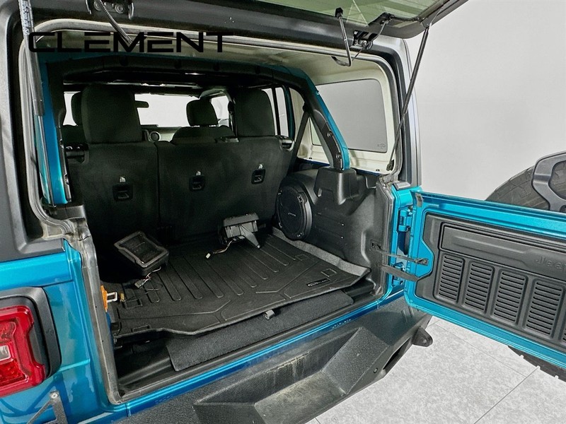 Jeep Wrangler Unlimited Vehicle Full-screen Gallery Image 11