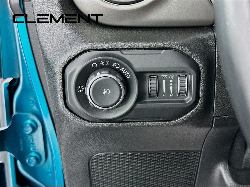 Jeep Wrangler Unlimited Vehicle Full-screen Gallery Image 14