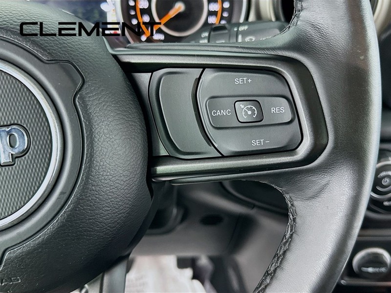 Jeep Wrangler Unlimited Vehicle Full-screen Gallery Image 17