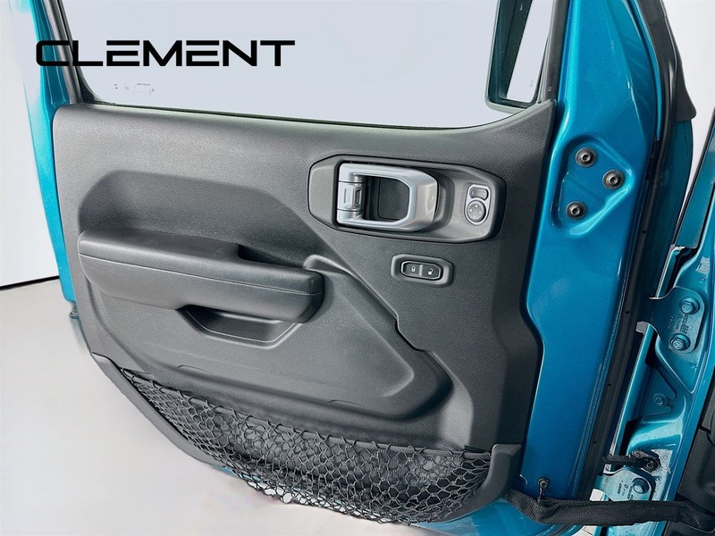 Jeep Wrangler Unlimited Vehicle Full-screen Gallery Image 27