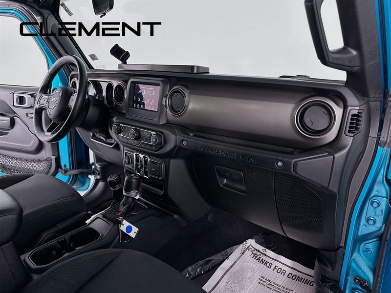 Jeep Wrangler Unlimited Vehicle Full-screen Gallery Image 33