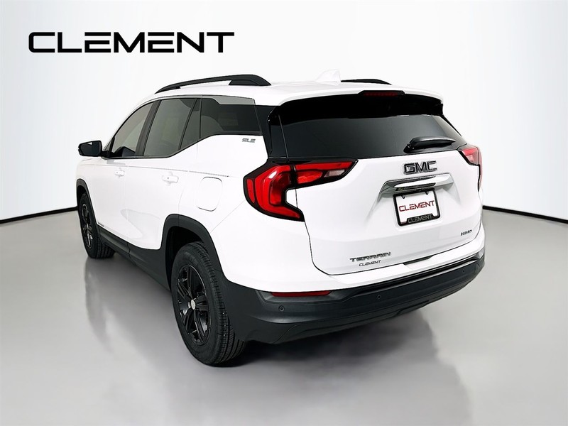 GMC Terrain Vehicle Image 10