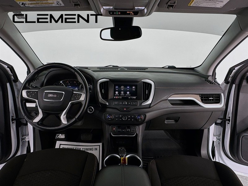 GMC Terrain Vehicle Image 12
