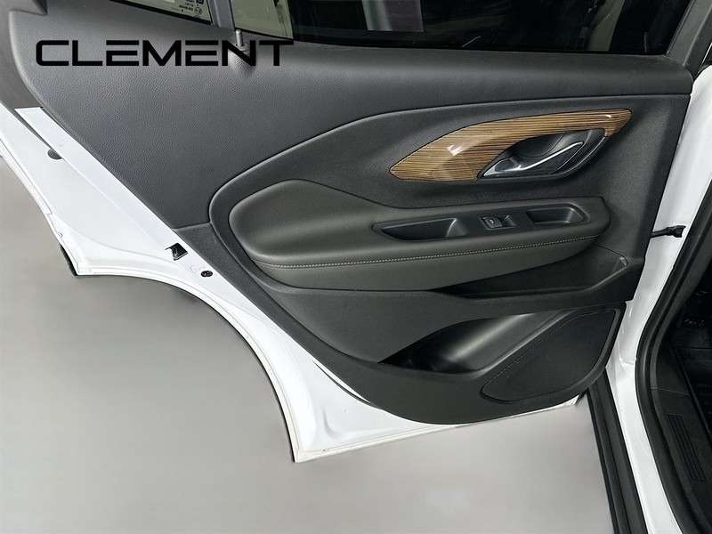 GMC Terrain Vehicle Image 30