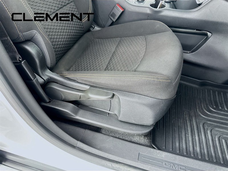 GMC Terrain Vehicle Image 32