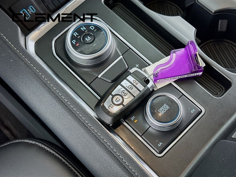 Ford Expedition Vehicle Image 24