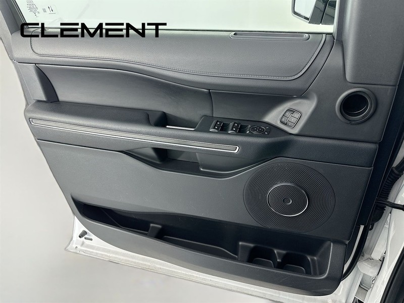 Ford Expedition Vehicle Image 27