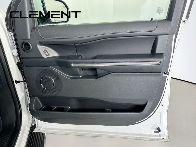 Ford Expedition Vehicle Image 36