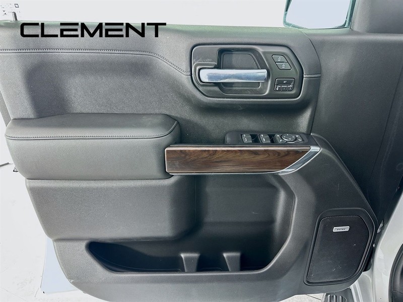 GMC Sierra 1500 Vehicle Full-screen Gallery Image 29