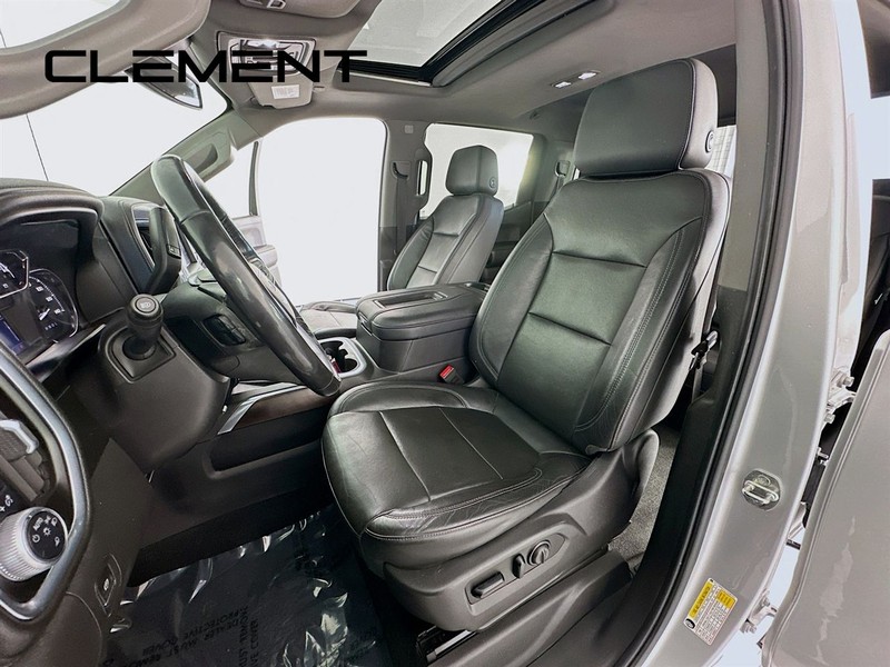 GMC Sierra 1500 Vehicle Full-screen Gallery Image 31