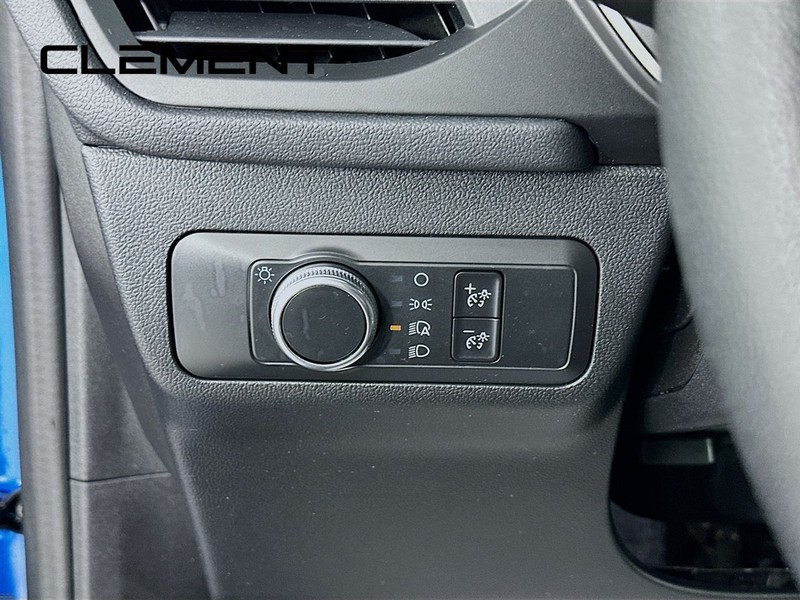 Ford Escape Vehicle Full-screen Gallery Image 14