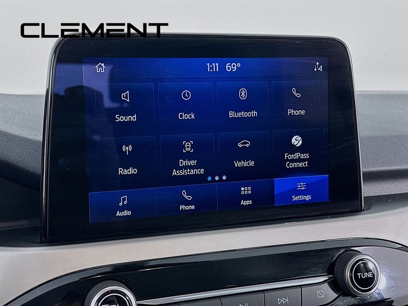 Ford Escape Vehicle Full-screen Gallery Image 19