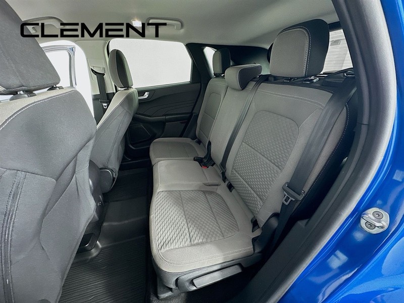 Ford Escape Vehicle Full-screen Gallery Image 30