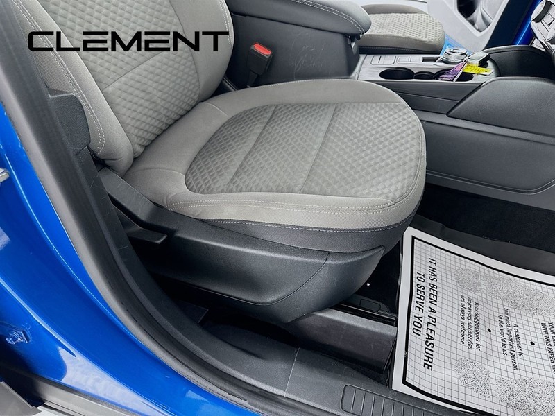 Ford Escape Vehicle Full-screen Gallery Image 31