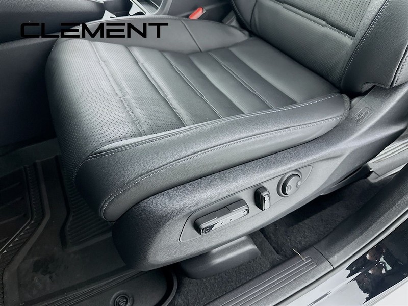 Honda CR-V Vehicle Image 29