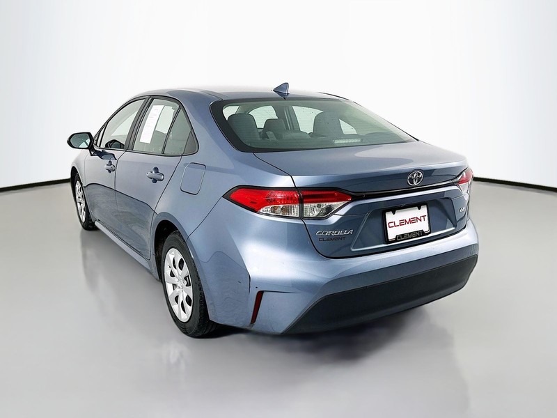 Toyota Corolla Vehicle Full-screen Gallery Image 7