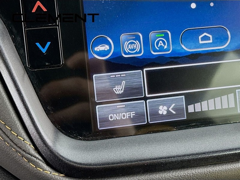 Subaru Outback Vehicle Full-screen Gallery Image 23