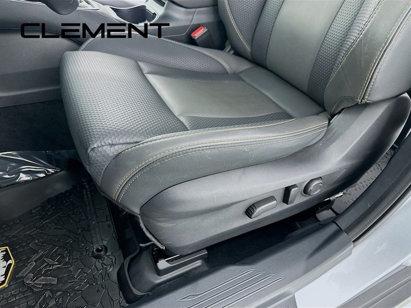 Subaru Outback Vehicle Full-screen Gallery Image 29