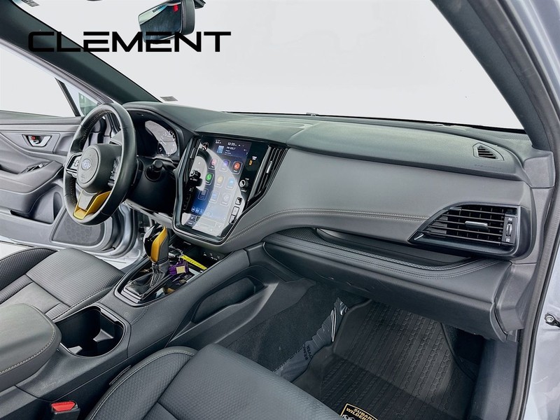 Subaru Outback Vehicle Full-screen Gallery Image 34