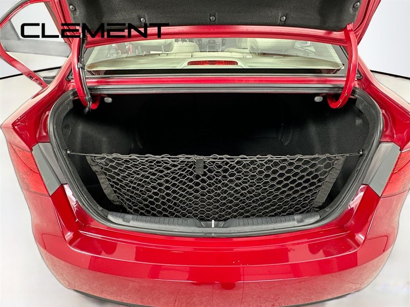 Kia Forte Vehicle Full-screen Gallery Image 11