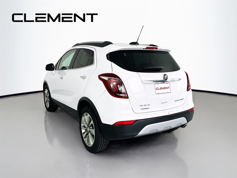 Buick Encore Vehicle Full-screen Gallery Image 10