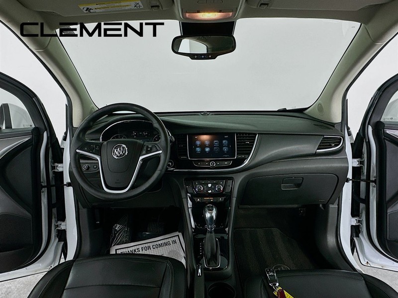 Buick Encore Vehicle Full-screen Gallery Image 12