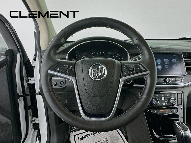 Buick Encore Vehicle Full-screen Gallery Image 15