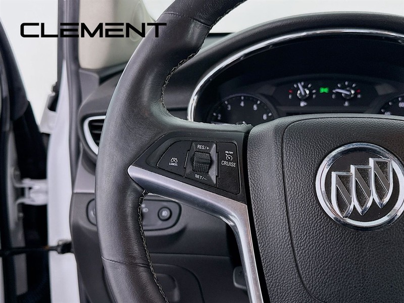 Buick Encore Vehicle Full-screen Gallery Image 16