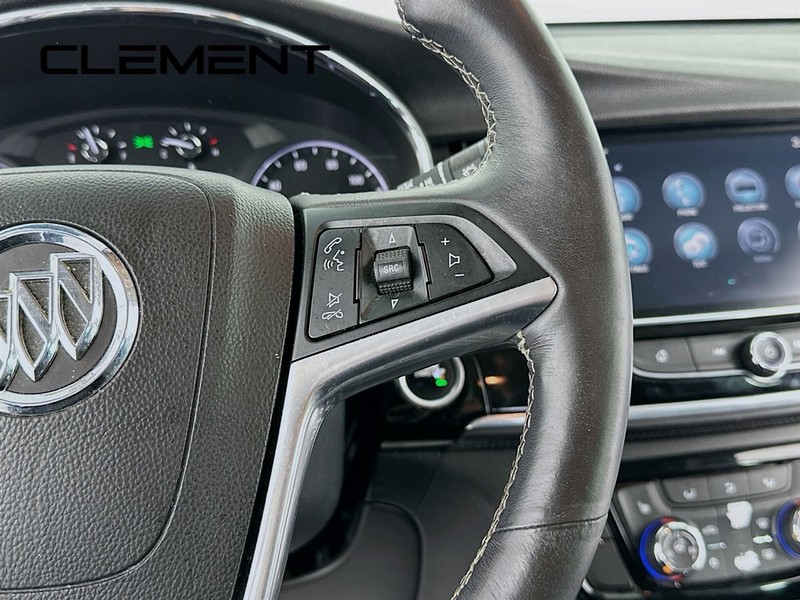 Buick Encore Vehicle Full-screen Gallery Image 17