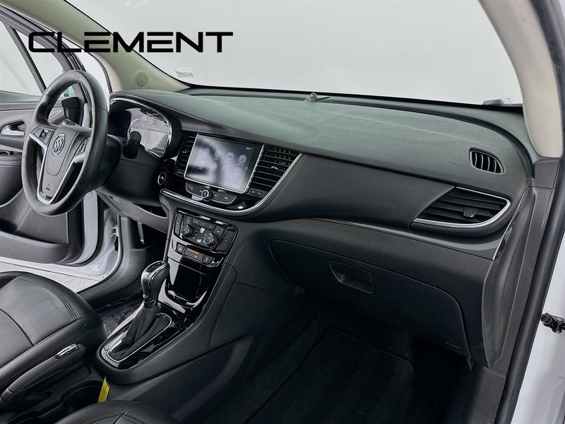 Buick Encore Vehicle Full-screen Gallery Image 32