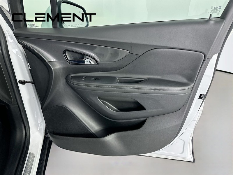 Buick Encore Vehicle Full-screen Gallery Image 33