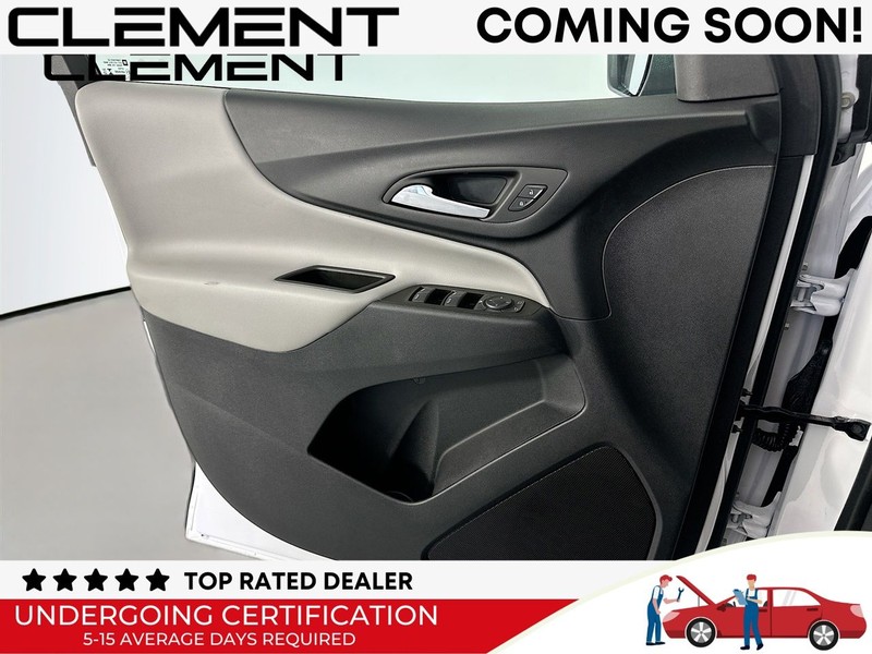 Chevrolet Equinox Vehicle Full-screen Gallery Image 26