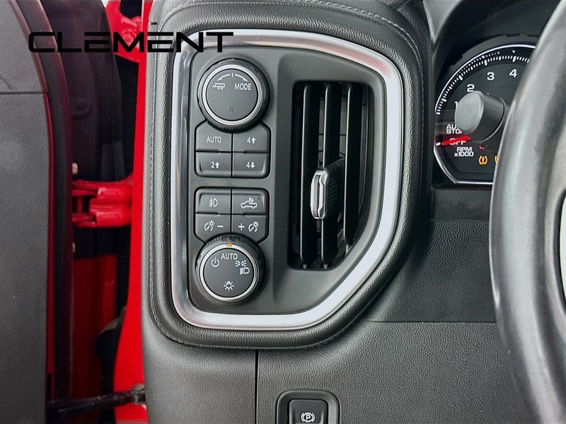 Chevrolet Silverado 1500 Vehicle Full-screen Gallery Image 14