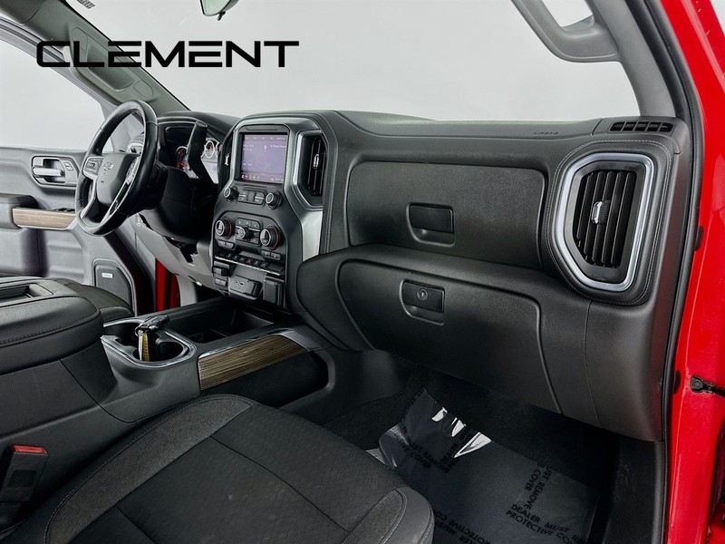 Chevrolet Silverado 1500 Vehicle Full-screen Gallery Image 34