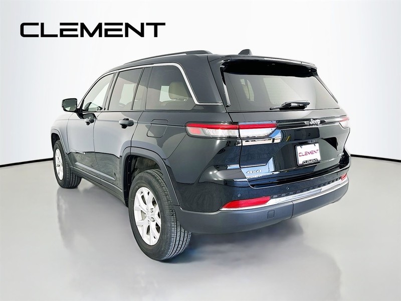 Jeep Grand Cherokee Vehicle Full-screen Gallery Image 10