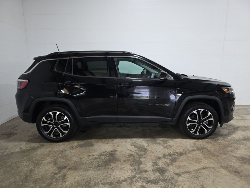 Jeep Compass Vehicle Image 04