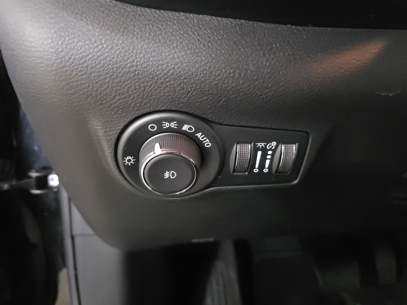 Jeep Compass Vehicle Image 10