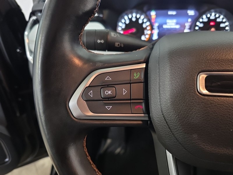 Jeep Compass Vehicle Image 12